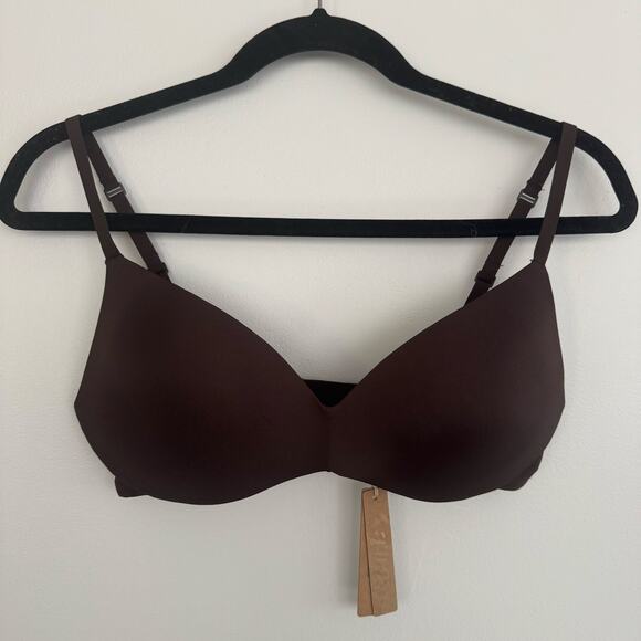 SKIMS Body Push Up Bra in Espresso - Picture 2 of 5